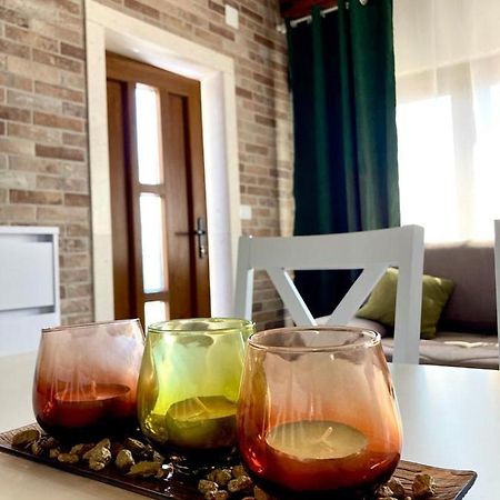 Studio apartman Luka Starigrad Paklenica Bagian luar foto